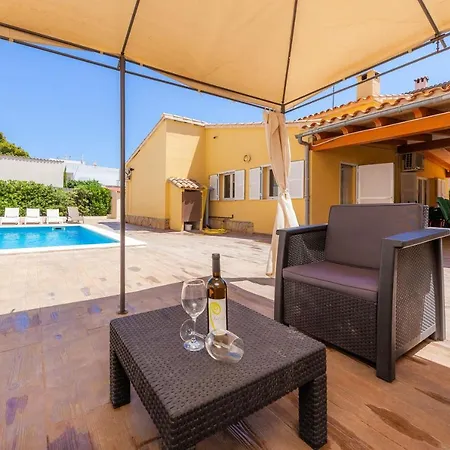 Bona Mar Villa *